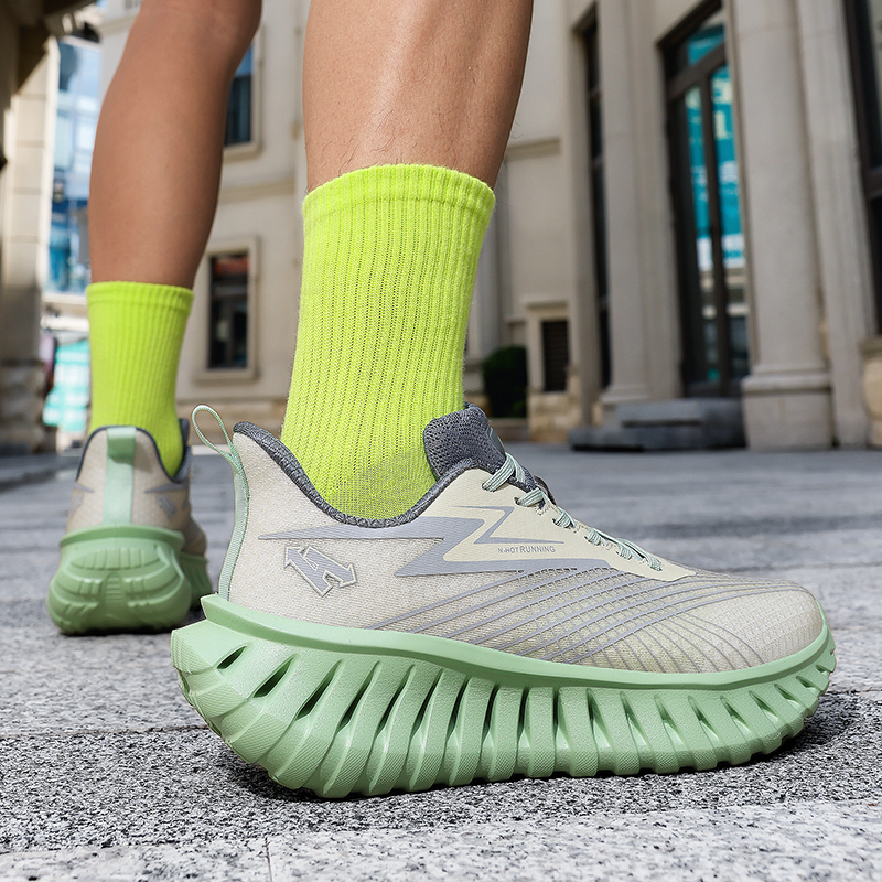 new free shipping designer Running Shoes outdoor trainer couple shoes Blade bottom shock absorption lightweight sport shoes for woman and men white gr