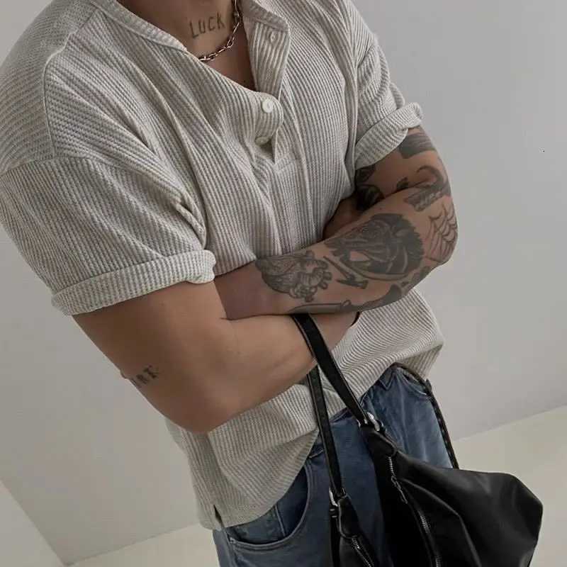 Korean Casual Waffle Short-sleeved T-shirt Men Summer Loose Versatile Top Y250819