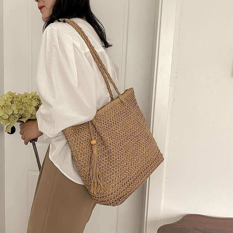 Vacation Beach Casual Woven 2025 New Designer Fashion Large Capacity Bags Straw Niche Simple Shoulder Bag