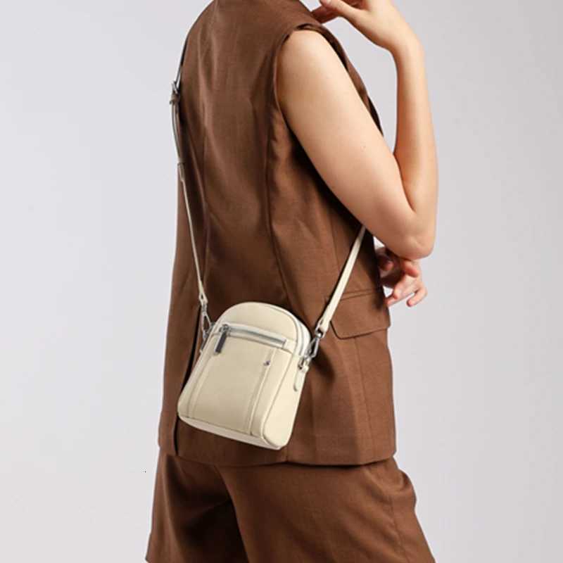 Toptrends Genuine Leather Mini Crossbody Bags For Women 2025 Designer Shoulder Purses Travel Phone Ladies Handbags Y250819