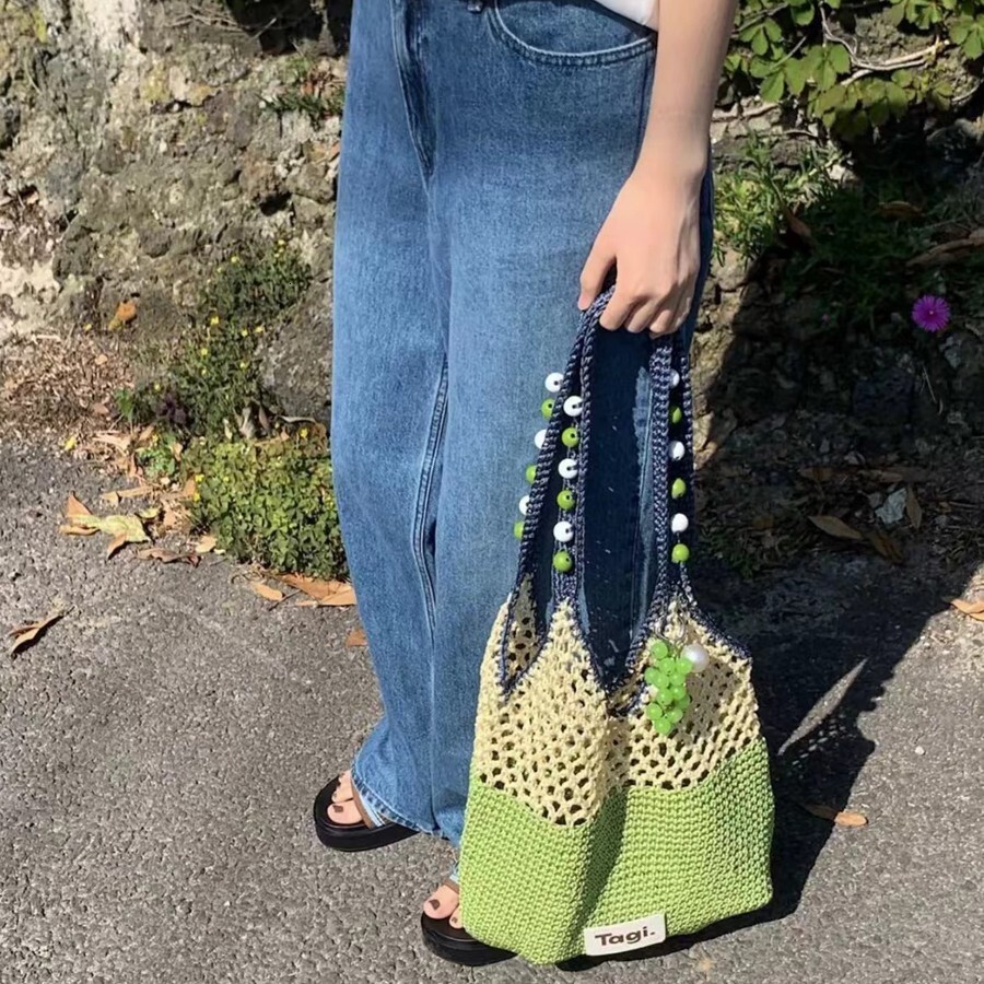 2025 Autumn New Smart Fruit Handmade Beaded Handheld Commuter Color Block Shoulder Bag Handbag Women's Woven Bag Women's Crossbody Bag Desig