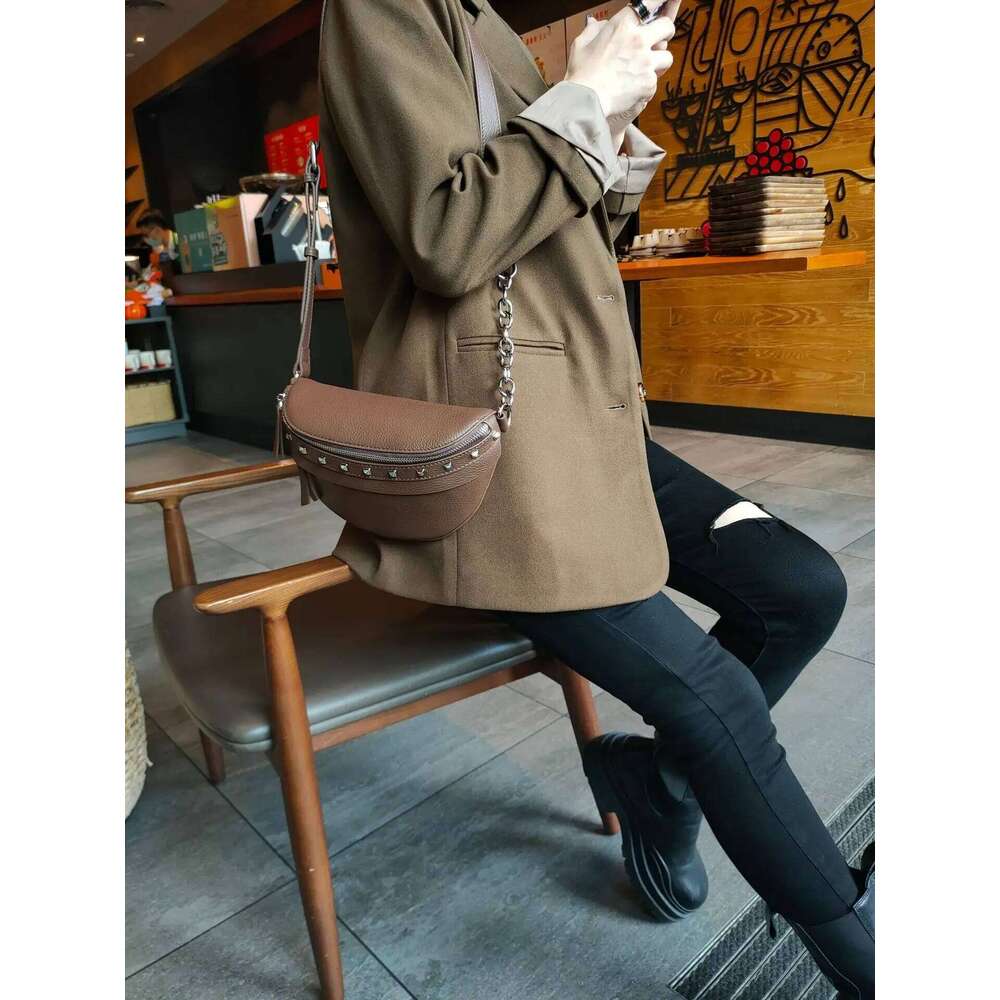Designer Bags Genuine Female Korean Version Soft Leather Chest Ins Youth Willow Studs Crossbody Waist For Women Saddle Bag Luxury Bag