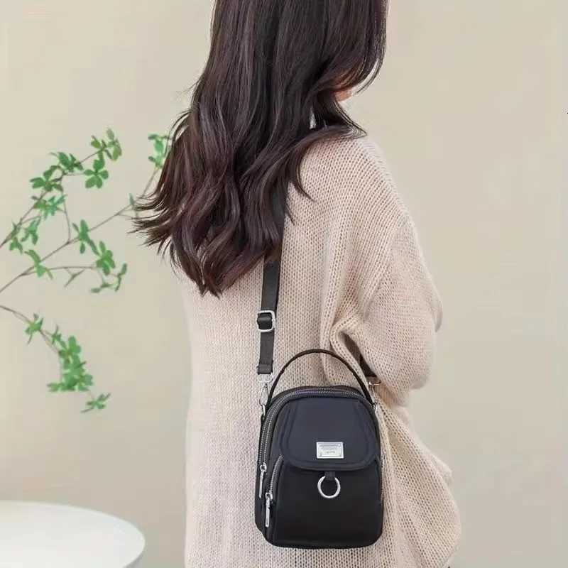 1PC Lady Casual Messenger Bag Solid Color Multi-function Purse Multi-layer Lightweight Oxford Handbag Suitable for Going out Y250819