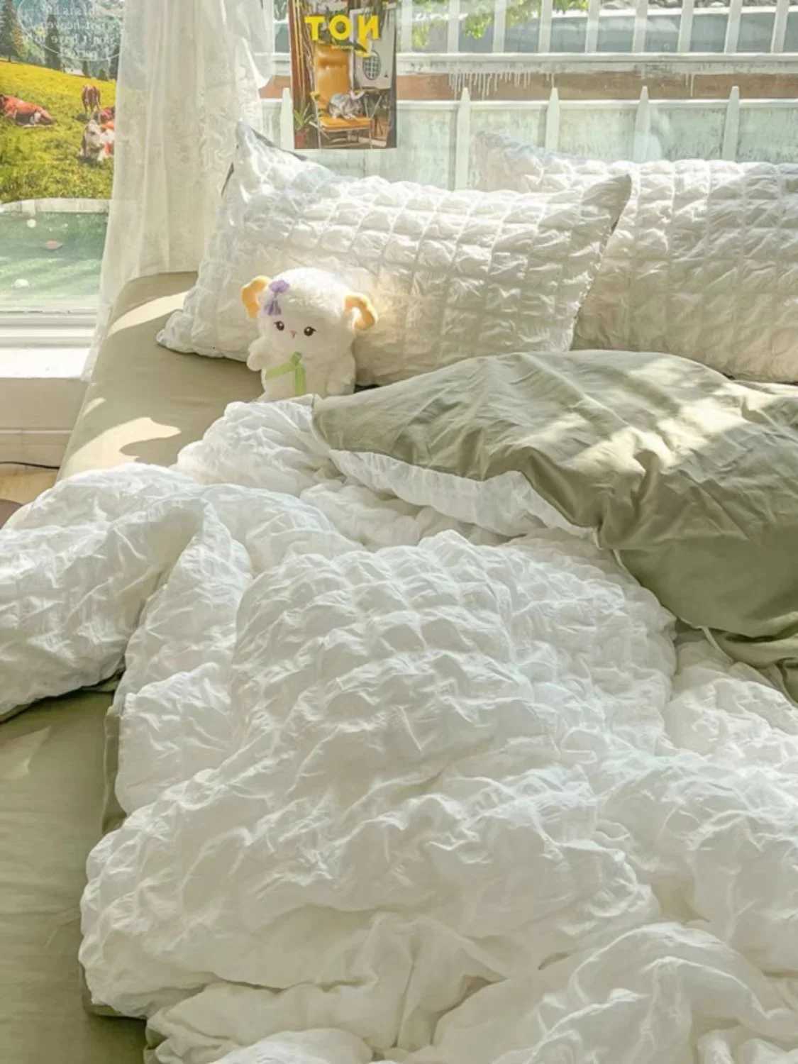 Princess Bedding Set French Style Wash Cotton Solid Color Seersucker Summer Soft 2024New Bed Sheet Set Comforter Set Y250819