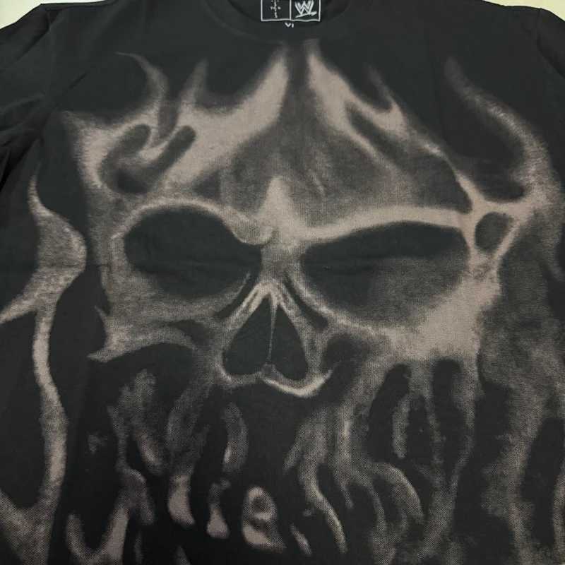 New T-Shirts Men Women Couple Street Hip-hop Fashion Tee Flame Skull Letter Short SLeeve T Shirts Y250819