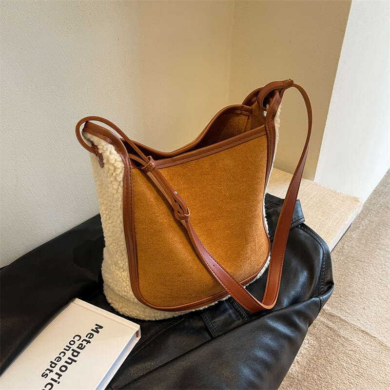 Simple High-end Large Capacity 2025 New Autumn Fashion Designer Commuter Travel Casual Bags Shoulder Bag for Women