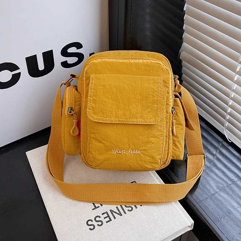 Multi pocket shoulder bag womens fashionable casual crossbody bag mens mailman bag lightweight sports outdoor Y250819