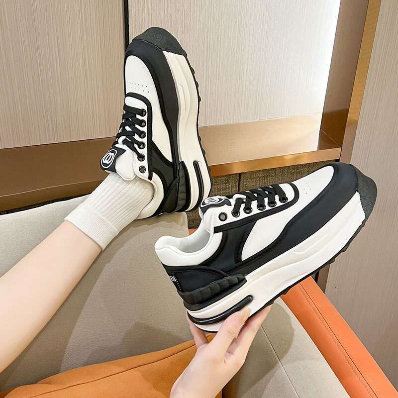 Genuine Leather White Sneakers for Women 2024 New Breathable Thick-Soled Platform Sports Casual Height-Increasing Ins Style