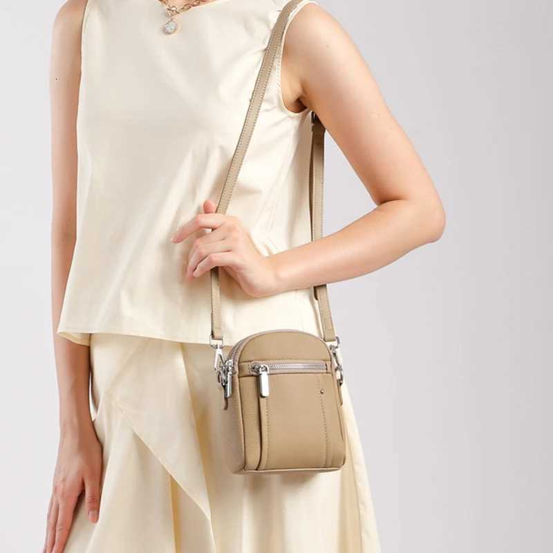 Toptrends Genuine Leather Mini Crossbody Bags For Women 2025 Designer Shoulder Purses Travel Phone Ladies Handbags Y250819