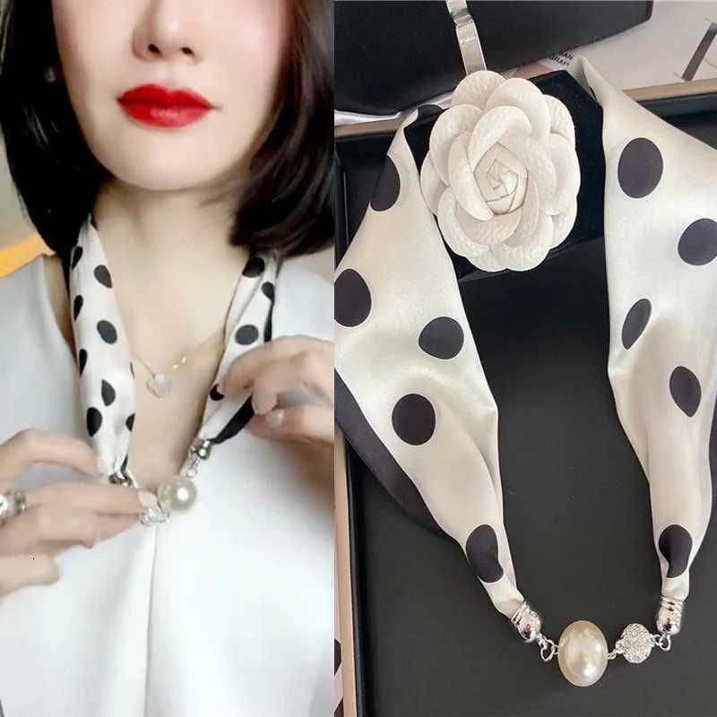 New Luxury Design Magnetic Pearls Button Silk Scarf Women Summer Neck Ornament Silk Scarves La Shirt Sunscreen Decoration Gift XJ250820
