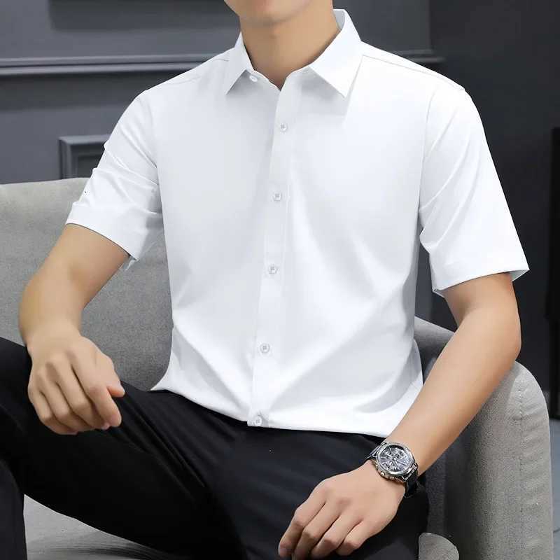 New Mens Business Casual Solid Color Short Sleeved Shirt for Summer Fashion No Ironing Comfortable and Versatile Top Y250819