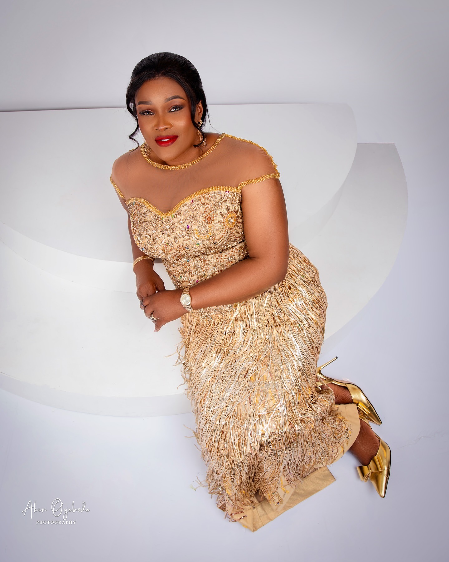 Gold Sheath Prom Dresses 2025 Beaded Crystals Tassels Sheer Neck Evening Formal Party Second Birthday Engagement Gowns Plus Size Dress For Special Occ