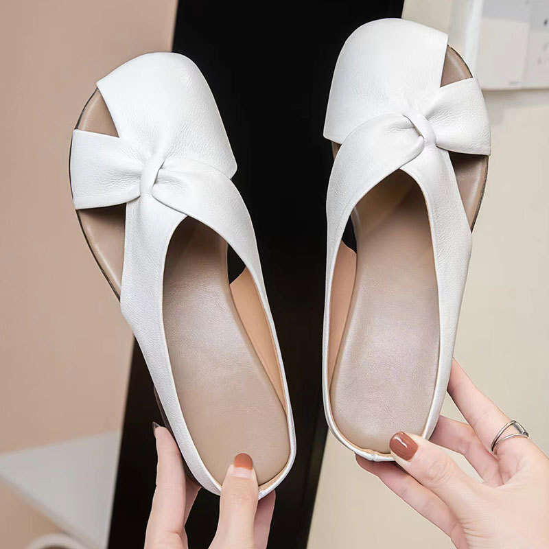 2025 Summer Outer Wear Top Layer Cowhide Casual Mules Hollow Closed Sandals Comfortable Round Toe Chunky Heel Women's Slippers