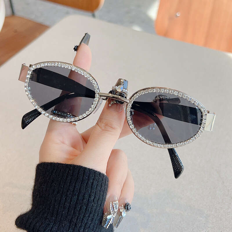 Diamond-encrusted Women, High-end Ins Style, Oval Frame Metal Celebrity Glasses, Designer Fashion Y2K Sunglasses for Men