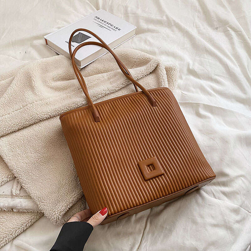 Bucket Minimalist Tote Designer Bags Large Capacity 2025 New Fashion Texture Shoulder Versatile Women's Bag