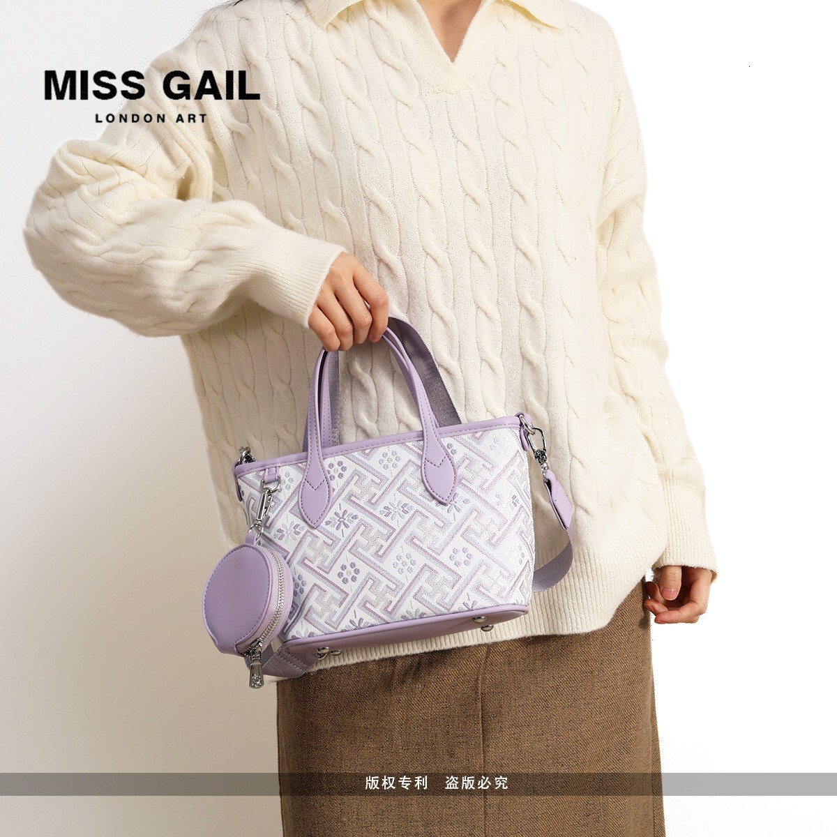 Free Shipping Designer New Ethnic Style Tote Brocade Bag High-end Women's Versatile Hand-held Crossbody Bag Round Small Hanging Bag Key Bag