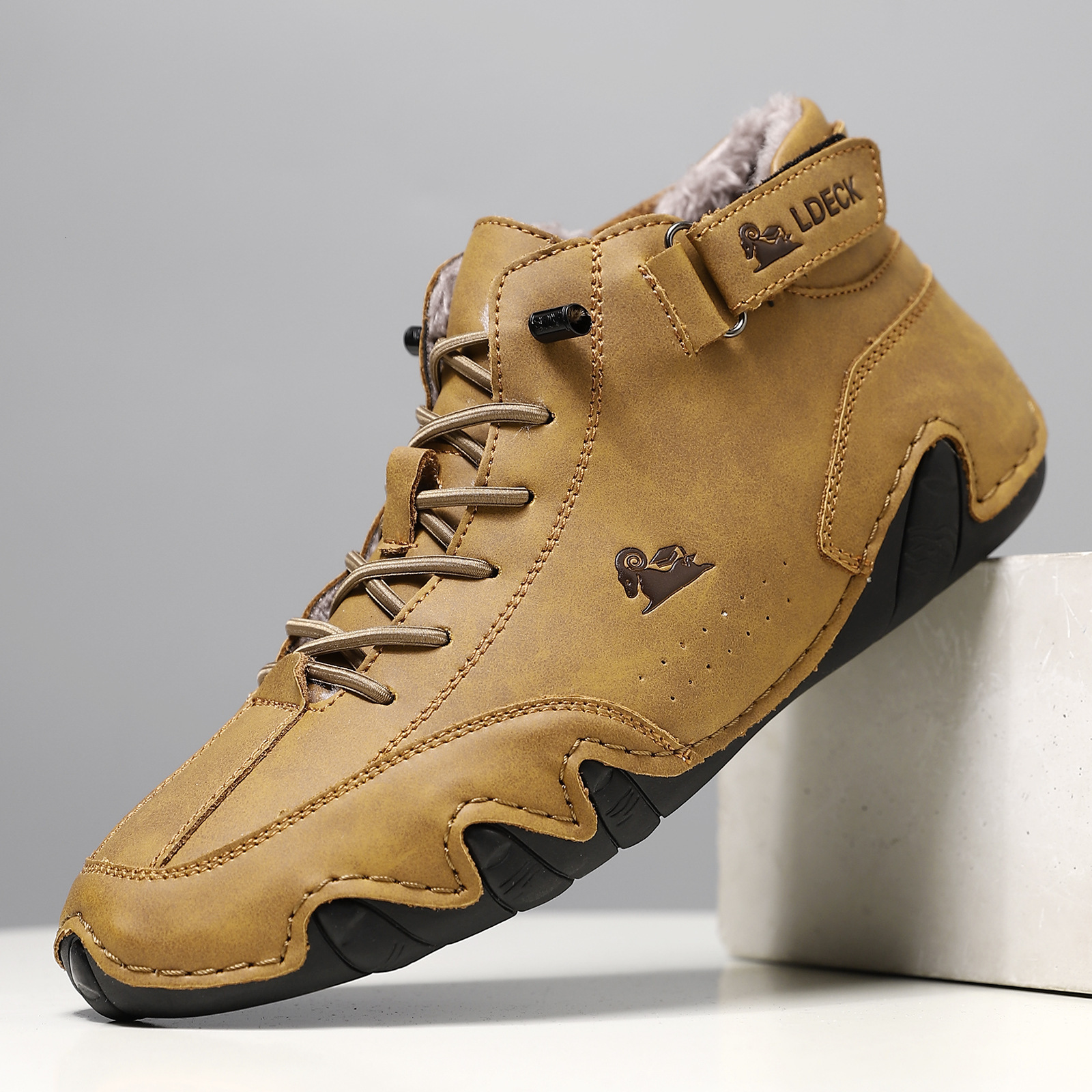 Winter Plush Lined Martin Boots Large Size Octopus Warm Cotton High-top Men's Sports Casual Shoes ddmymoon