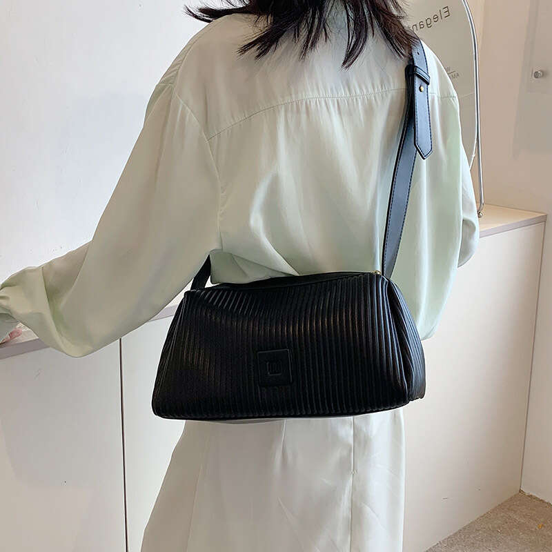 Designer Trendy Women's 2025 New Bags Fashion Striped Pleated Shoulder Crossbody Elegant Simple Pillow Bag