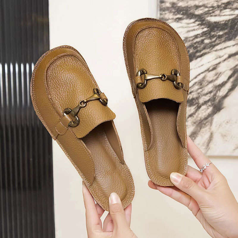 Genuine Leather Closed-Toe Fashionable Comfortable Versatile Non-Slip Soft Sole Flat Square Toe Low Heel Casual Women's Slippers Trendy