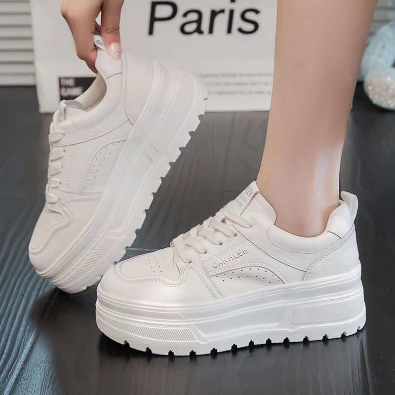 Genuine Leather White Sneakers for Women Korean Version 2025 Summer Autumn New Versatile Height Increase 5cm Soft Sole Lightweight Pair with Dress