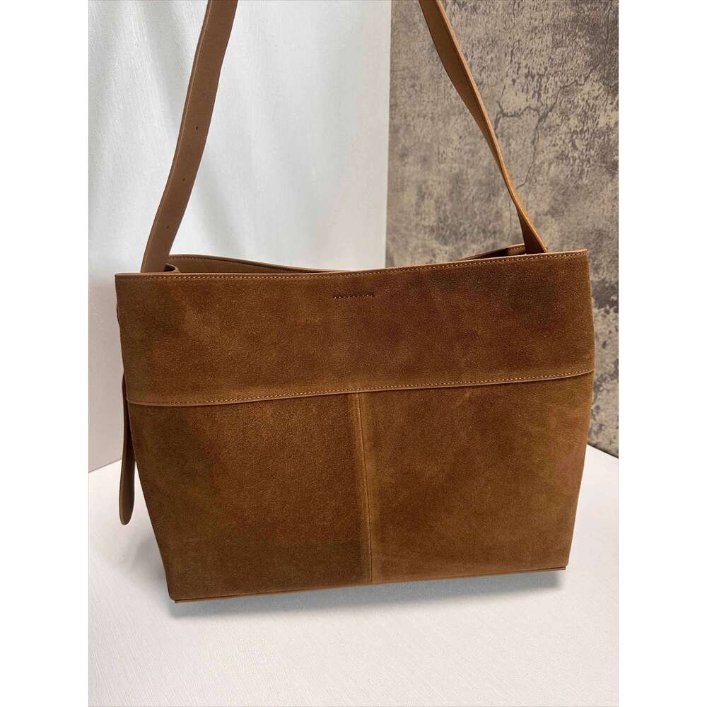 Designer Bags Motingsome Oversize Women Bag Suede Leather Winter Bags Frosted Cow Skin Handbag And Purses Retro Lady Tote 2024 New Luxury Bag
