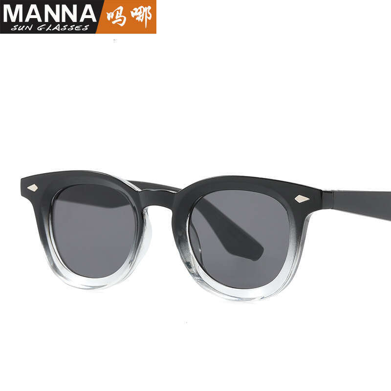 Classic Gradient Black Round Frame Fashion Sunshade Wear Glasses Unisex Designer Driving Lightweight Sunglasses