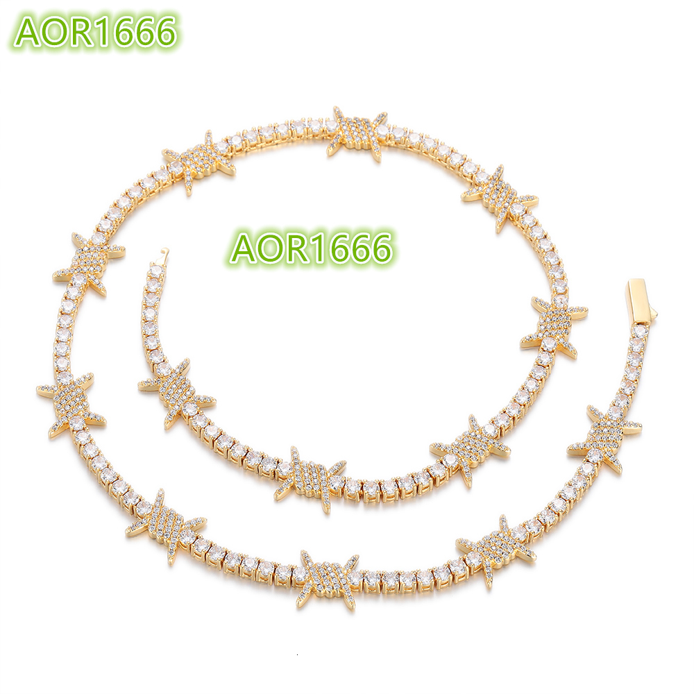 High quality hip-hop style white gold tennis necklace with spring clasp diamond spikes and diamond inlaid links chain.