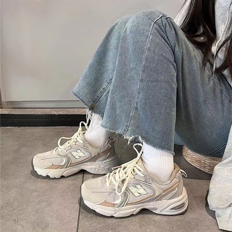 The grey retro sports dad shoes for women are super popular The new Spring/Summer 2025 couple casual running shoes
