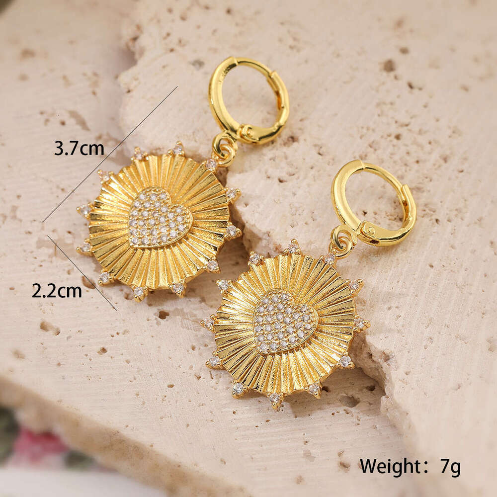 Hot-Selling Designer Fashion Copper Gold-Plated Zircon Heart Round Pendant Necklace Earring Set New