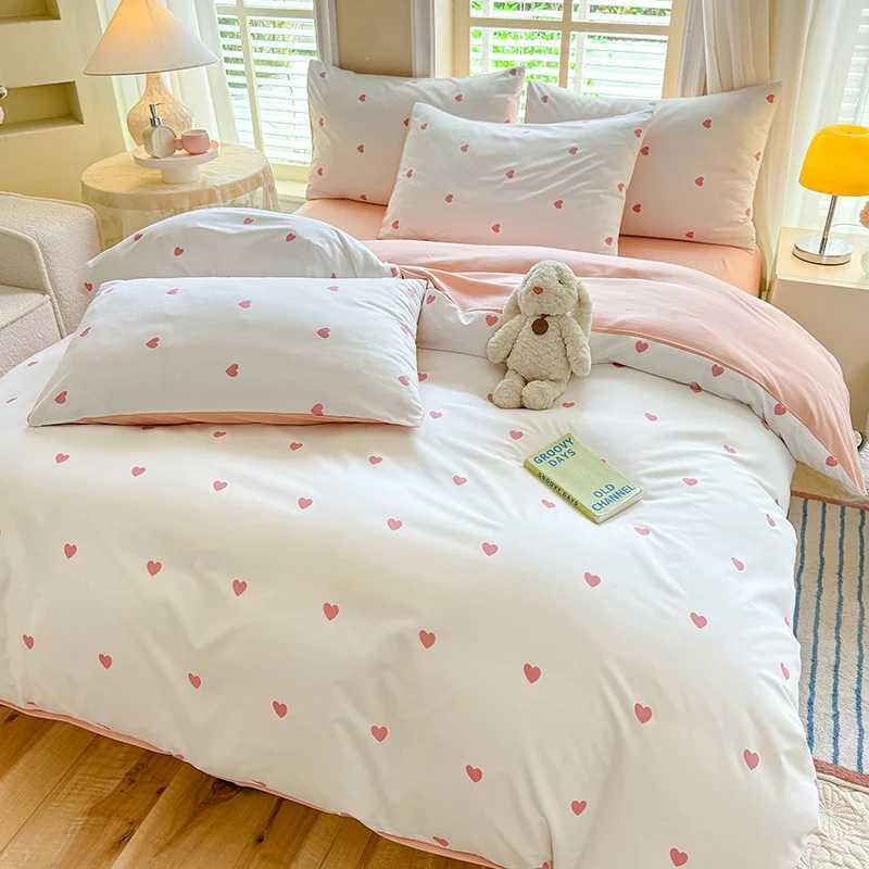 Heart Duvet Cover Cute Red Love Hearts Printed Bedding Sets 3 Pcs Kids Girls Kawaii Pattern Comforter Covers for Bedroom Decor Y250819