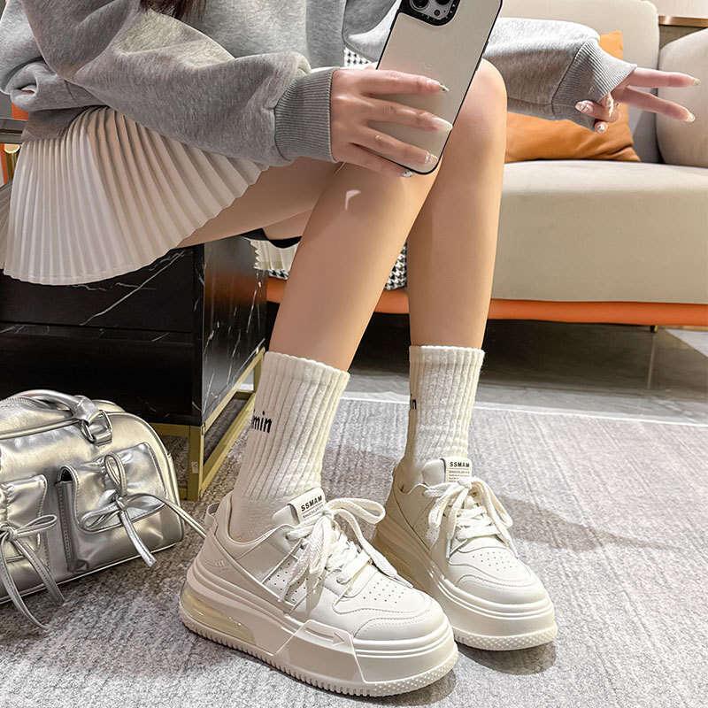 White Sneakers for Women 2024 Autumn Winter New Thick-Soled Casual Sports Stylish Versatile Student Ins Trendy Board Shoes