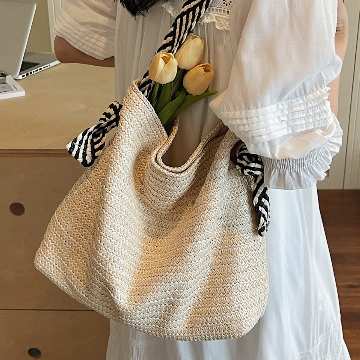 Beach Vacation Women's Colorful Woven Bag Free Shipping Designer Luxury New Large Capacity Casual Commuter Shoulder Tote Bag Leisure Shopping Han