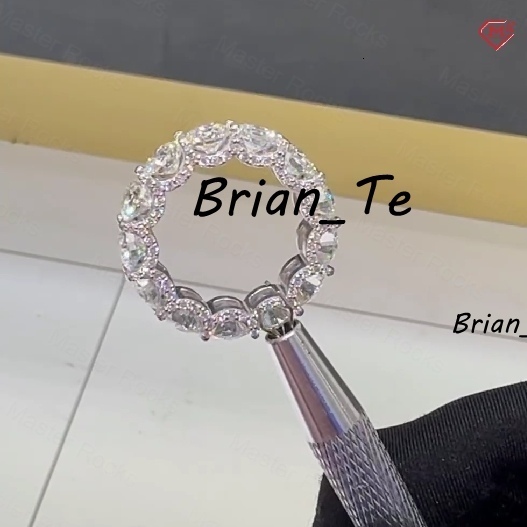 Hip Hop Moissanite Engagement Ring Eternity Vvs Iced Out Diamond 925 Sterling Silver Moissanite Ring