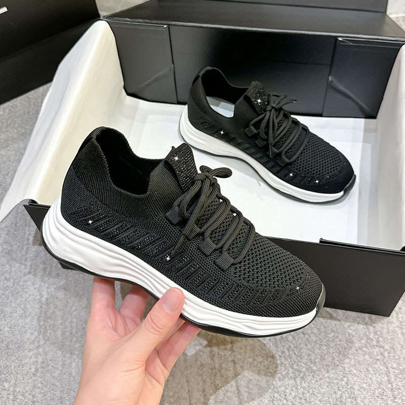 2024 Summer Autumn New Sparkling Diamond Comfortable Breathable Flyknit Fabric Travel Sports Running Fashion Versatile Women's Shoes