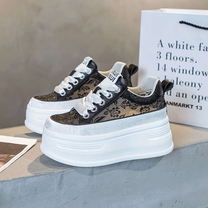 2025 Summer New Lace Mesh Height-Increasing White Sneakers for Women, Versatile Fashionable Casual Shoes, Thick-Soled Platform Shoes