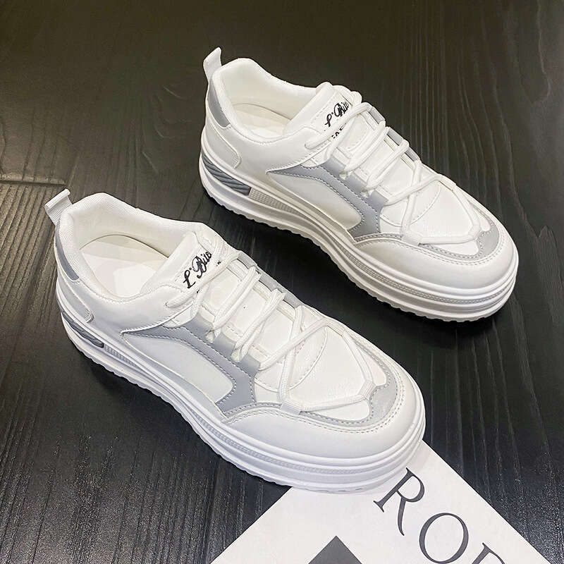 2023 Spring New Korean Style Versatile Fashionable Round Toe Platform Casual Sneakers for Women