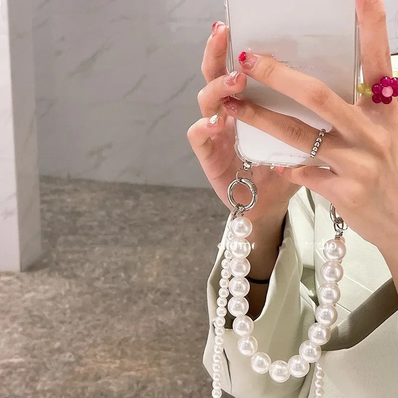 Pearl Bracelets Chain Crossbody Necklace Lanyard Phone Case For 16 14 15 13 11 12 Pro Max Cover 250818