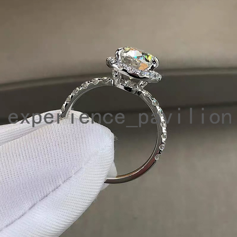 High Quality 18K Gold 4ct With Excellent Oval Cut Moissanite Diamond Ring Woman Ring for Engagement/Wedding