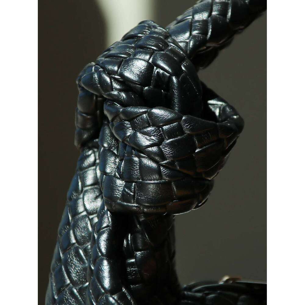 High End Woven Bag Fashionable New Versatile Women S Handbag One Shoulder Armpit Knotted Unique Niche Design Retro