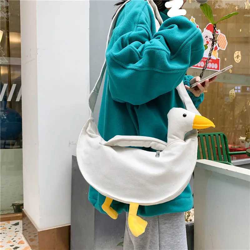Wome Cute cartoon crossbody bag large capacity goose funny shoulder bag Y250819