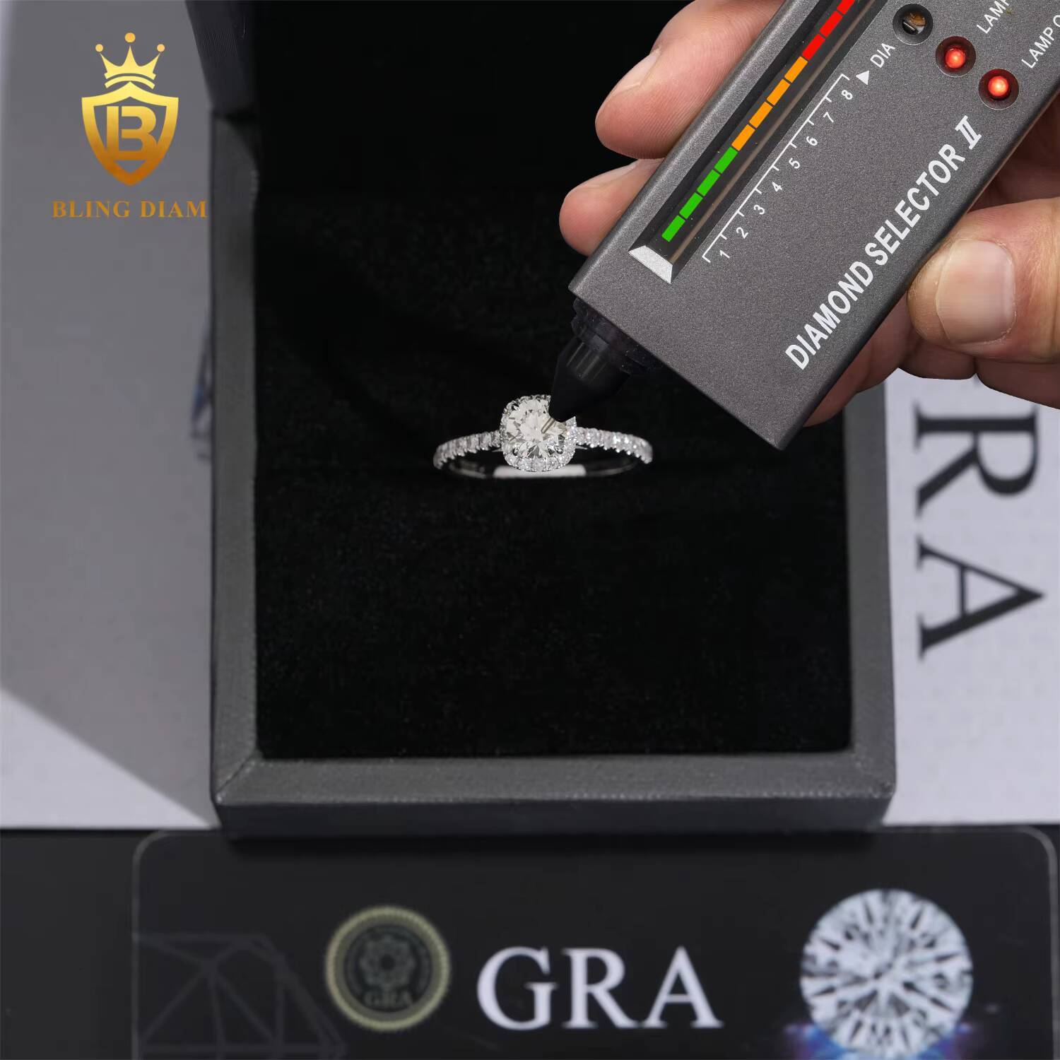 Fashion Style Wedding Jewelry 925 Silver Custom Moissanite Lab Diamond Engagement Ring for Women