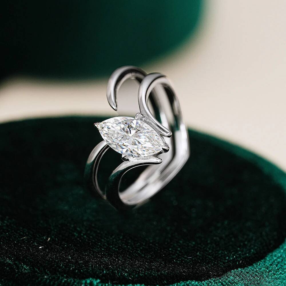 5x10mm Marquise Cut Moissanite Engagement Ring for Women V Shape Prong Ring Set Wedding Bands 925 Sterling Silver Jewelry Gift