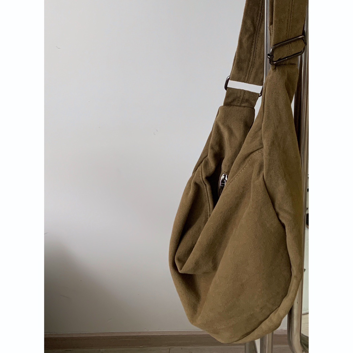 2025 Autumn New Retro Coffee Single Shoulder Slant Dumpling Bag Canvas Women's Bag Lazy Style Women's Crossbody Bag Designer Bag Women'