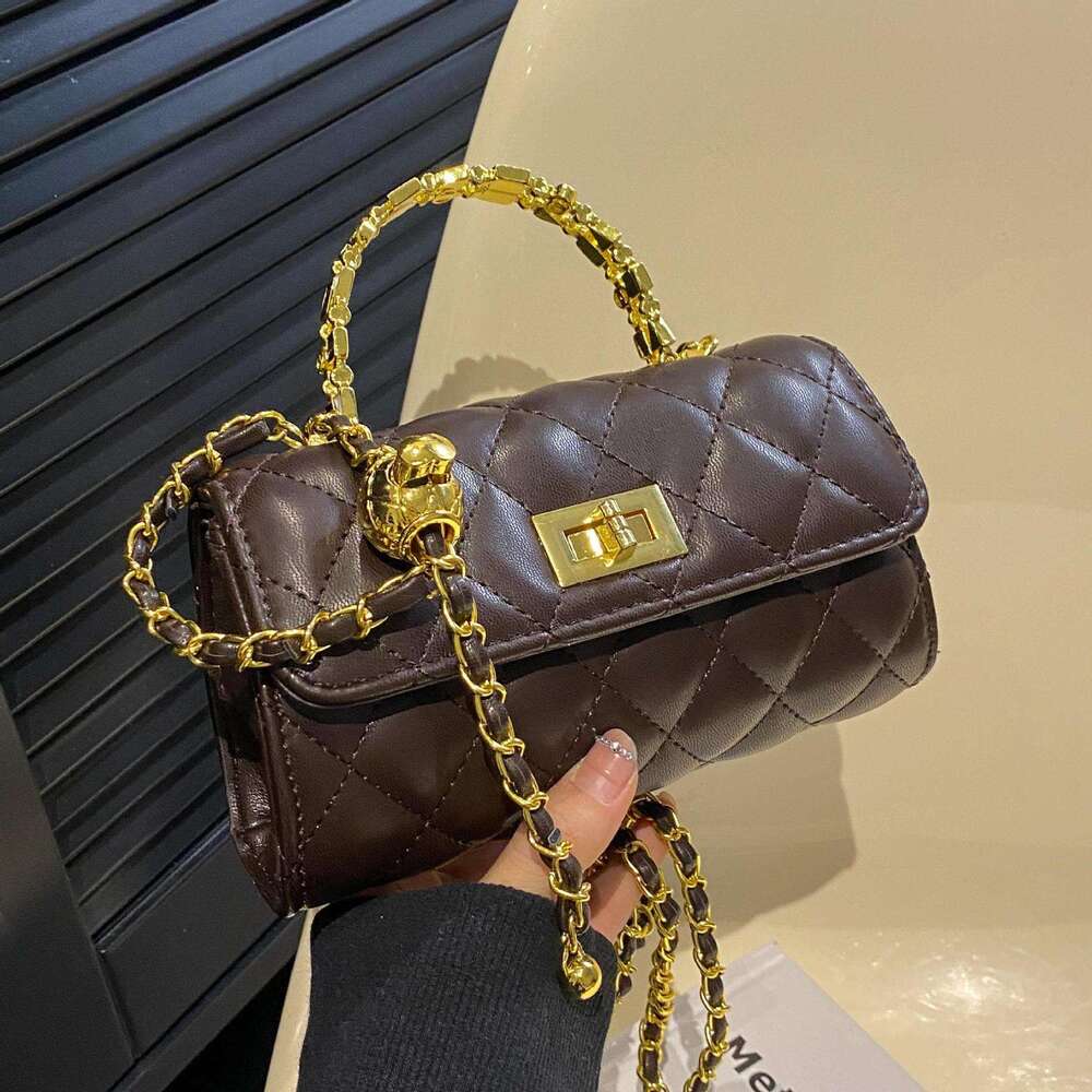 Embroidery Quilted 2025 Bags Spring Summer Designer New Women's Trendy Chain Crossbody Handheld Small Square Bag