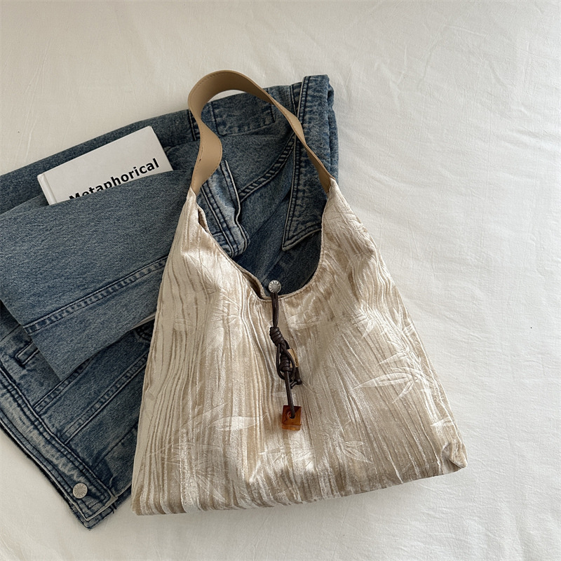 2025 Autumn New Chinese Women's Handbag Large Capacity Canvas Shoulder Bag Casual Commuter Bag Women's Crossbody Bag Designer Bag Daily Styl