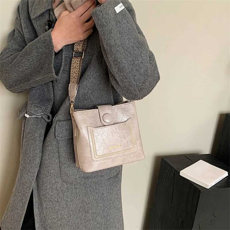 Vintage Simple PU Leather Bucket Crossbody Bags for Women Designer Handbagt Lady Black Shoulder Bag Y250819