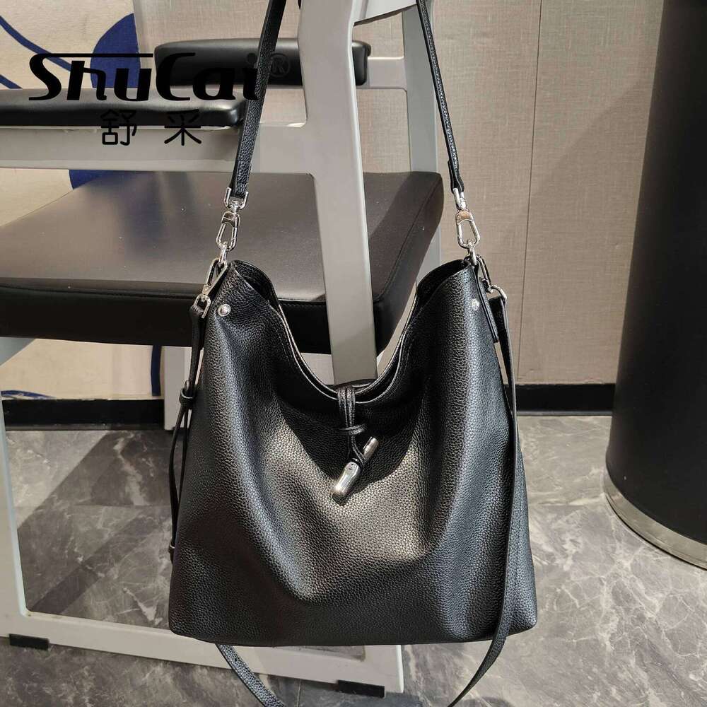 Designer Bags Genuine Leather Korean Fashion Bucket Commuting Simple Head Layer Cowhide Underarm Single Shoulder Crossbody Bag 2025 New Luxury Bag