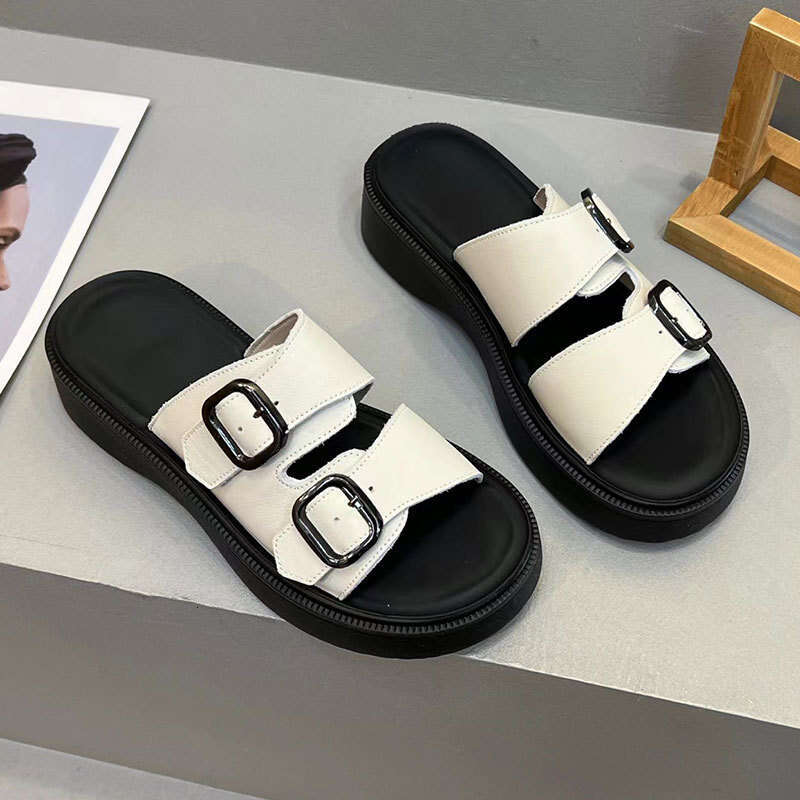 Women's Outdoor 2025 Summer New Matching Dress Thick Sole Beach Sandals High-End Fashionable Slippers