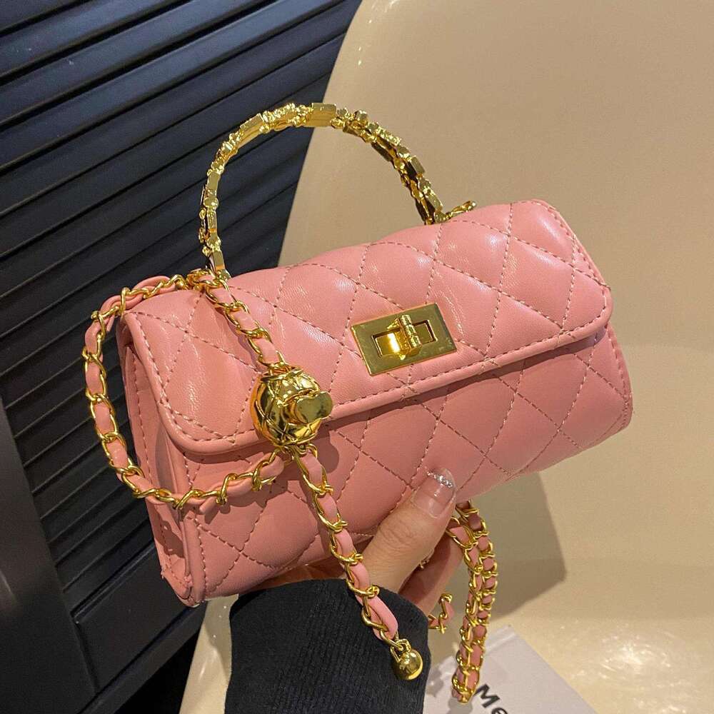 Embroidery Quilted 2025 Bags Spring Summer Designer New Women's Trendy Chain Crossbody Handheld Small Square Bag