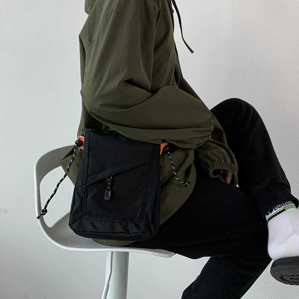 Small Square Crossbody Bag Fashion Mini Waterproof Travel Bag Casual Shoulder Bag Men Women Mobile Phone Bag Crossbody Bag Y250819